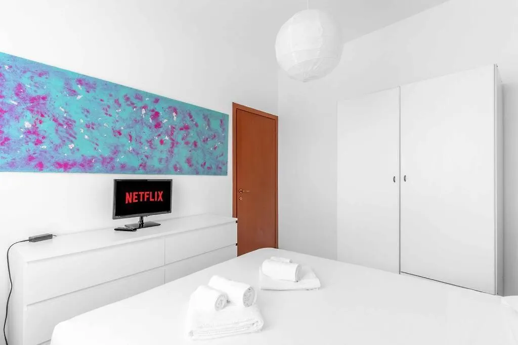 Duomo Navigli - Resinart Milan With Patio And Wifi Apartment
