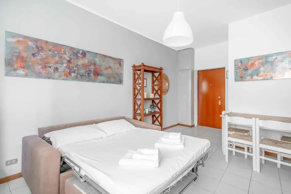 Duomo Navigli - Resinart Milan With Patio And Wifi Apartment 0*,