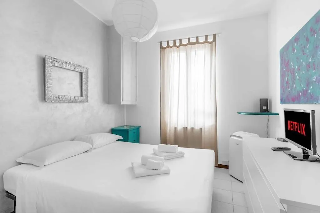 Duomo Navigli - Resinart Milan With Patio And Wifi Apartment